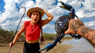 GIANT CRAB vs MY GIRLFRIEND.. Her first crab caught by hand - CATCH AND COOK - EP 84